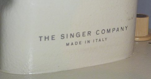 Singer 237 (italienne) de Lilique 1099110