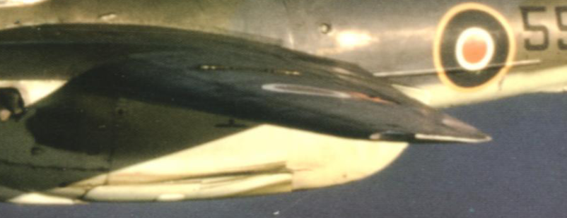[Airfix] 1/72 - De Havilland Mosquito PR XVI - L'avion d'Yves Ezanno. Un voile de gris... ! - Page 3 Screen24