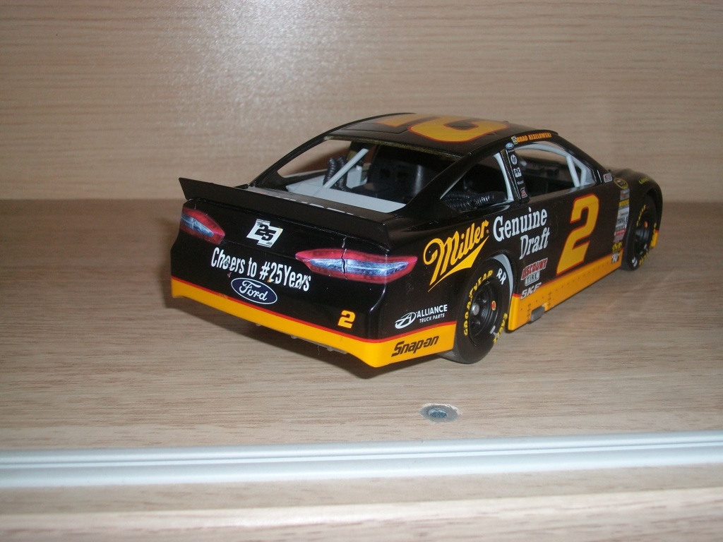 Ford Fusion Brad Keselowski 2015 " MILLER" Imgp2017