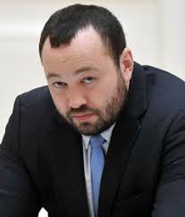 Анохин предложил отстранить депутата-травокура Резника от должности председателя комиссии по образованию и науке _u_111