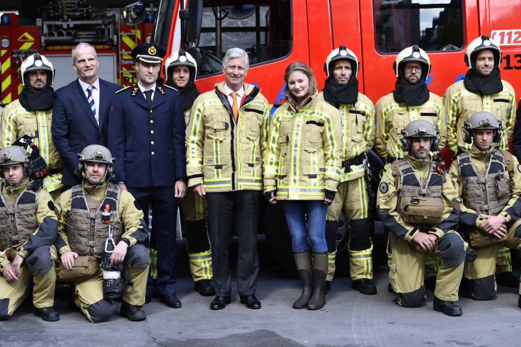 Visite royale au centre de formation des pompiers de Bruxelles (26/04/2019 + photos) 58543710