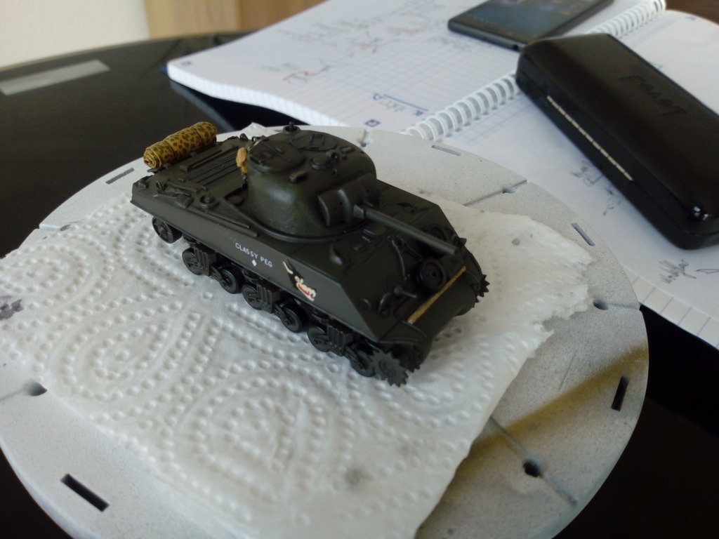 Sherman M4A3 1/72 Trumpeter Img_2138
