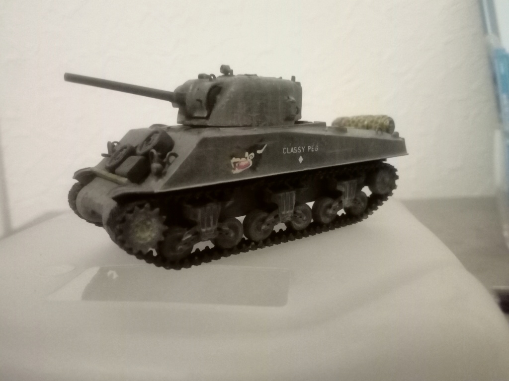 Sherman M4A3 1/72 Trumpeter Img_2147