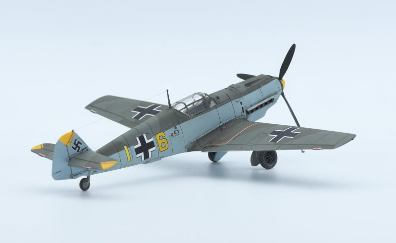 Série Bf109 versions rares - l'histoire continue : Bf 109 E5 - Page 3 Bf_10101