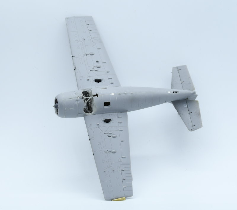 Grumman F4F4 Wildcat - 1/72 - Arma Hobby Croix135