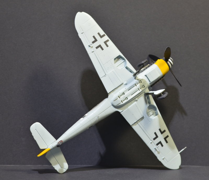 Série Bf109 versions rares - l'histoire continue : Bf 109 E5 Croix_96