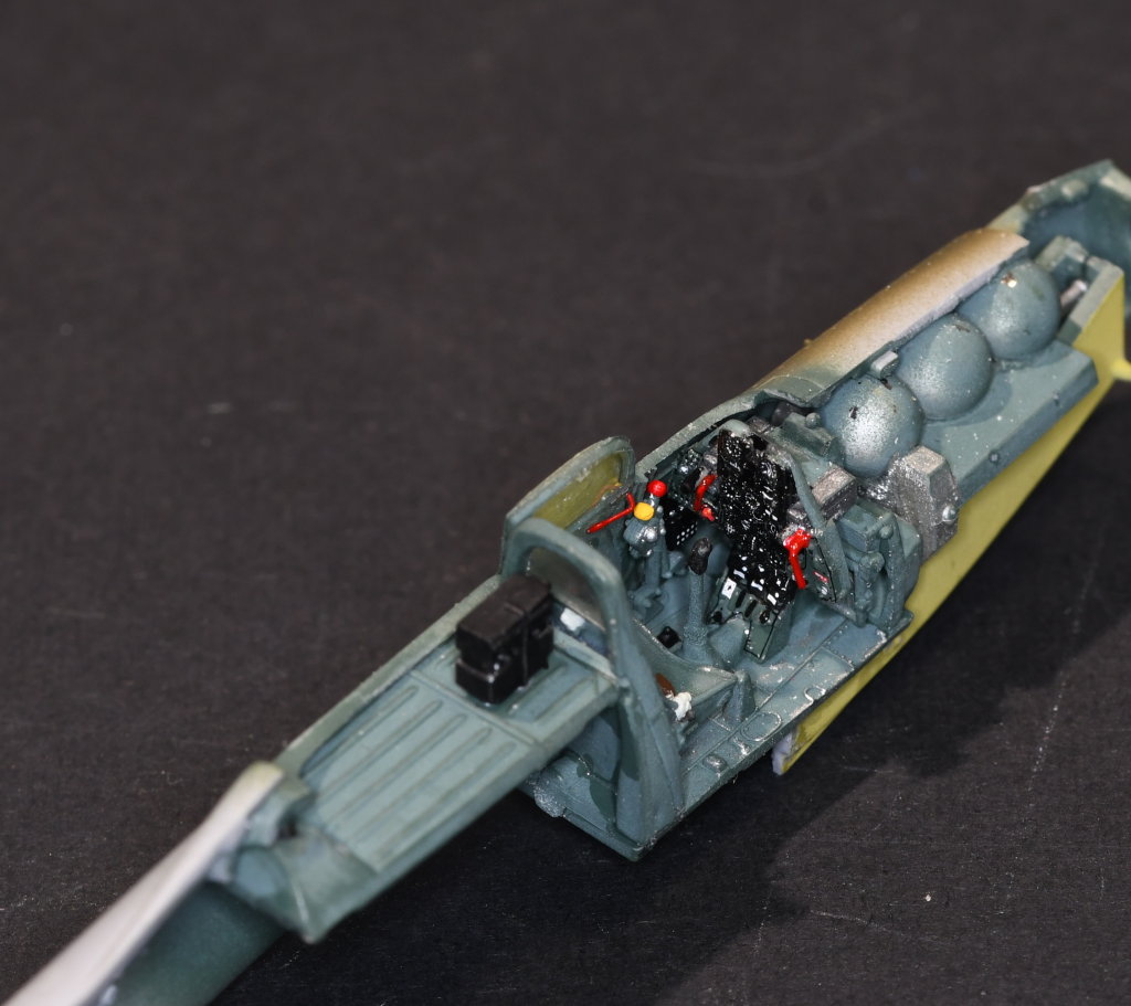 [Arma Hobby] 1/72 - Bell P-39 Airacobra  - Page 2 Dsc_2213