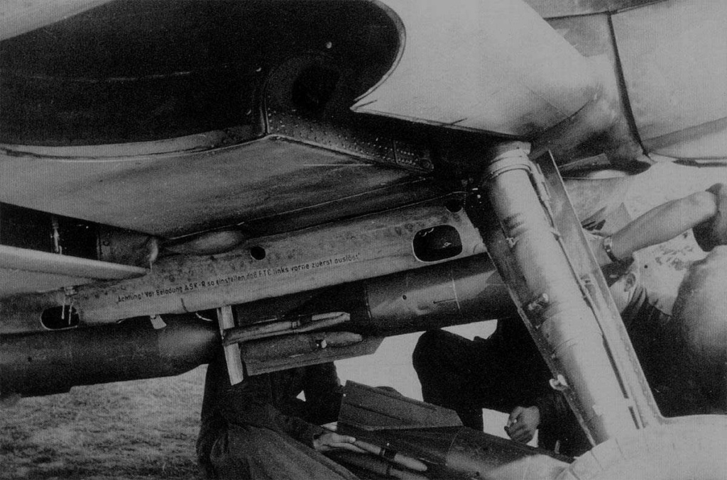 (GB JICEHEM) [Eduard] Messerschmitt Bf 109E-7 - ZG 1 - 1/48 Etc_5010