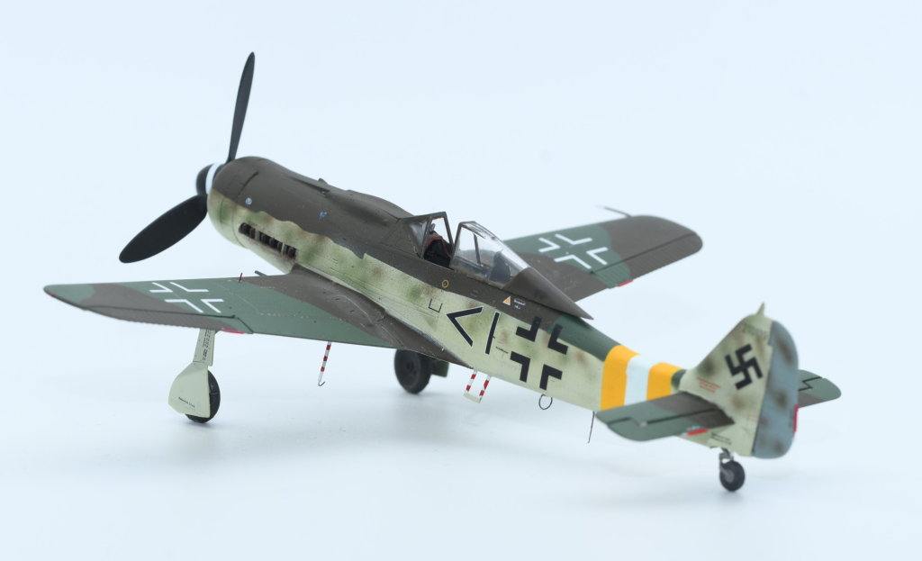 [IBG] 1/72 - Focke-Wulf Fw 190 D-9 early production  (fw190) - Page 2 Fw_19028