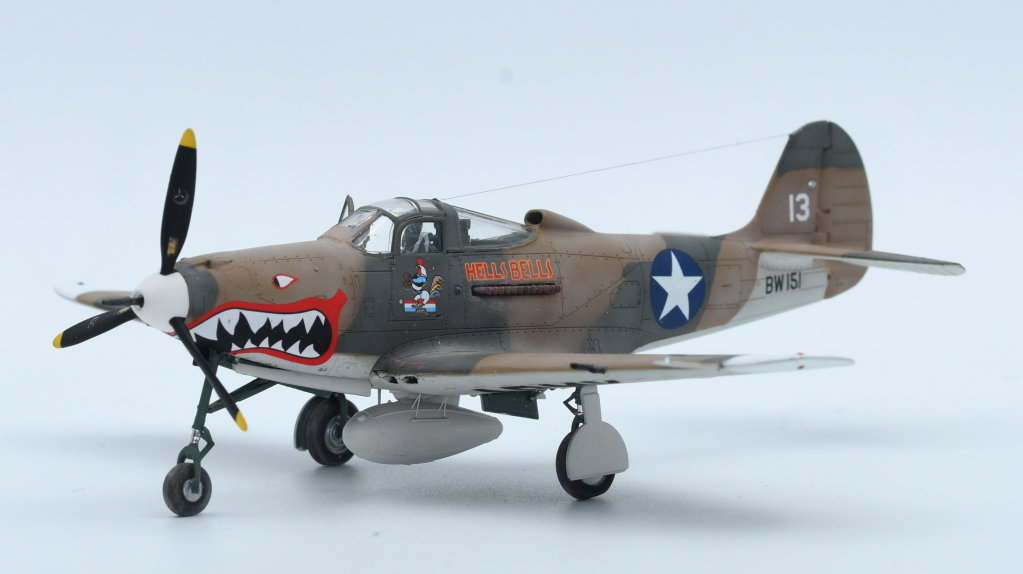 [Arma Hobby] 1/72 - Bell P-39 Airacobra  - Page 3 P400-215