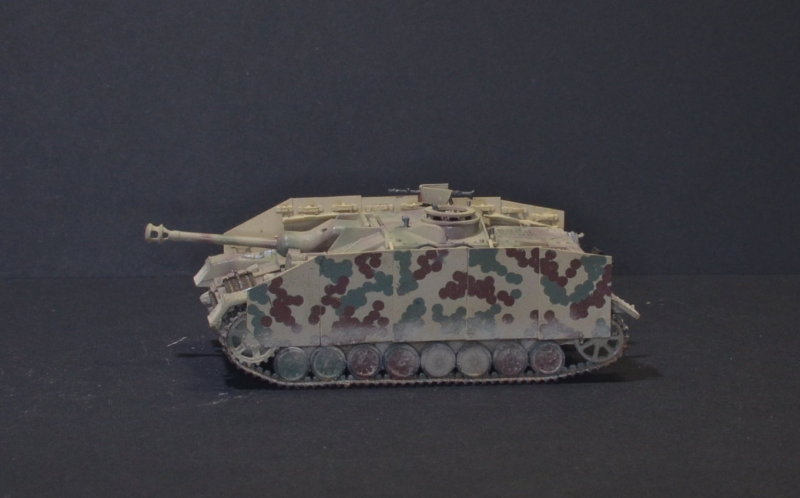 un trio de Stu(G/H) - maquettes Dragon 1/72 Stug_i19