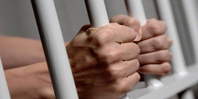حبس رئيس لجنة إعدادية في محافظة الشرقية لتسريب الامتحانات Yo-75010