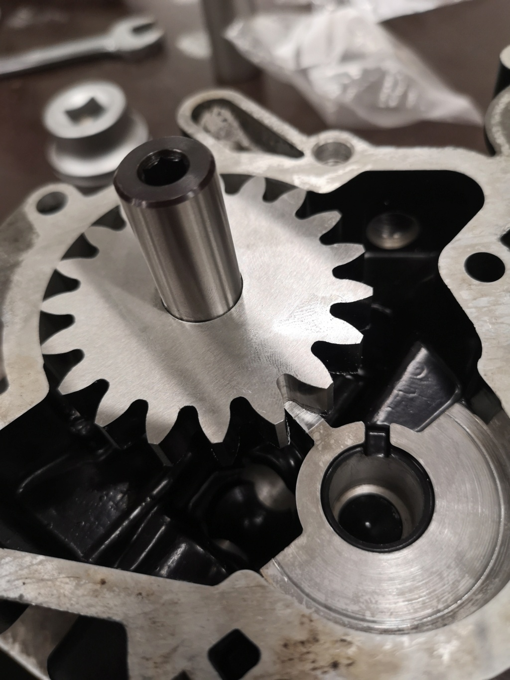 Waterpump gear rubbing Bmw_wa10