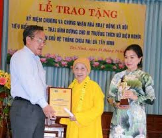 Đoản khúc bóng đen PGVN cận & đương đại. Phần III 5_ngho11
