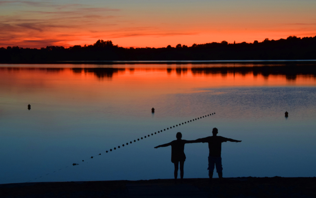   Concours photo d'octobre 2023 : un paysage de lac  - Page 2 48860510