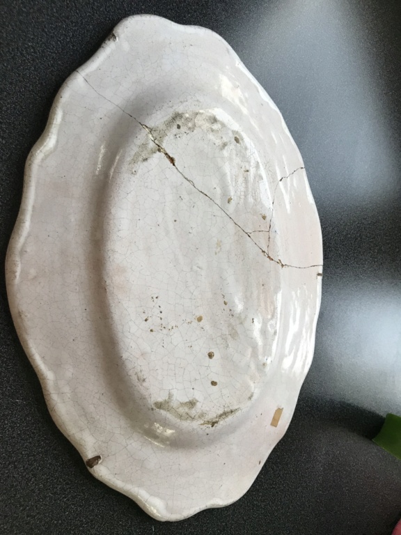 plat en ceramique a identifier Img_0615