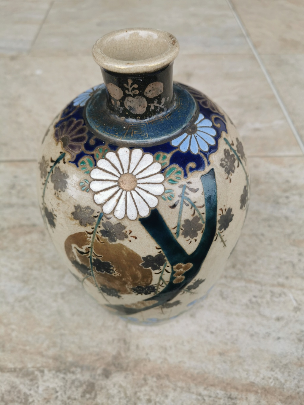Vase japonais décor chrysanthème et iris Img_2034