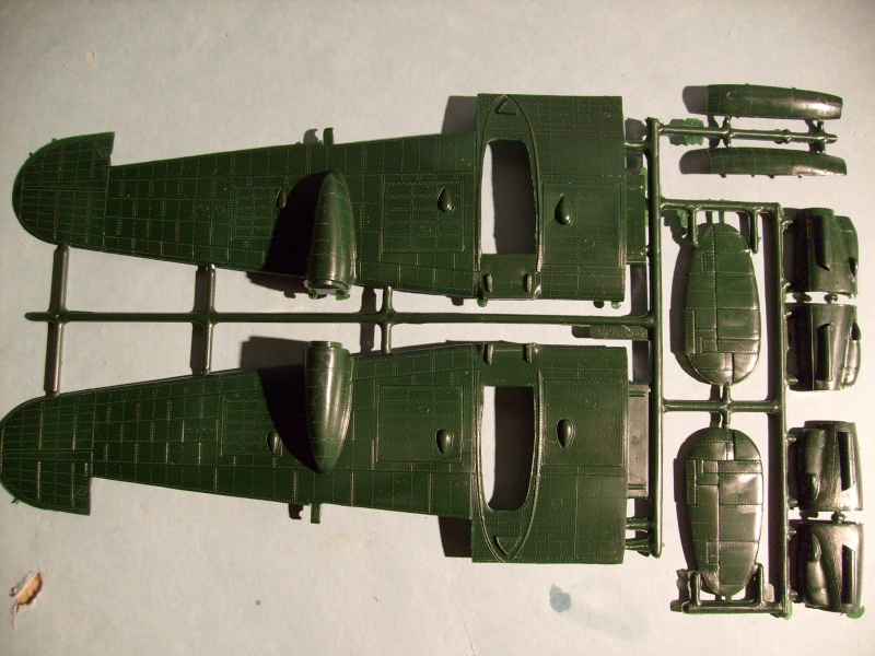 Comparatif AVRO LANCASTER B1 SPECIAL vs AVRO LANCASTER BIII DAM BUSTER 1/72èmeme S7302064