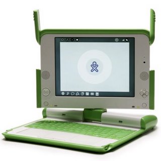 L'ordinateur low cost XO-OLPC dbarque en Europe Olpc-x10