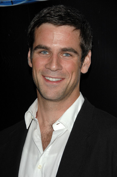 Eddie Cahill - Page 6 Csiny014