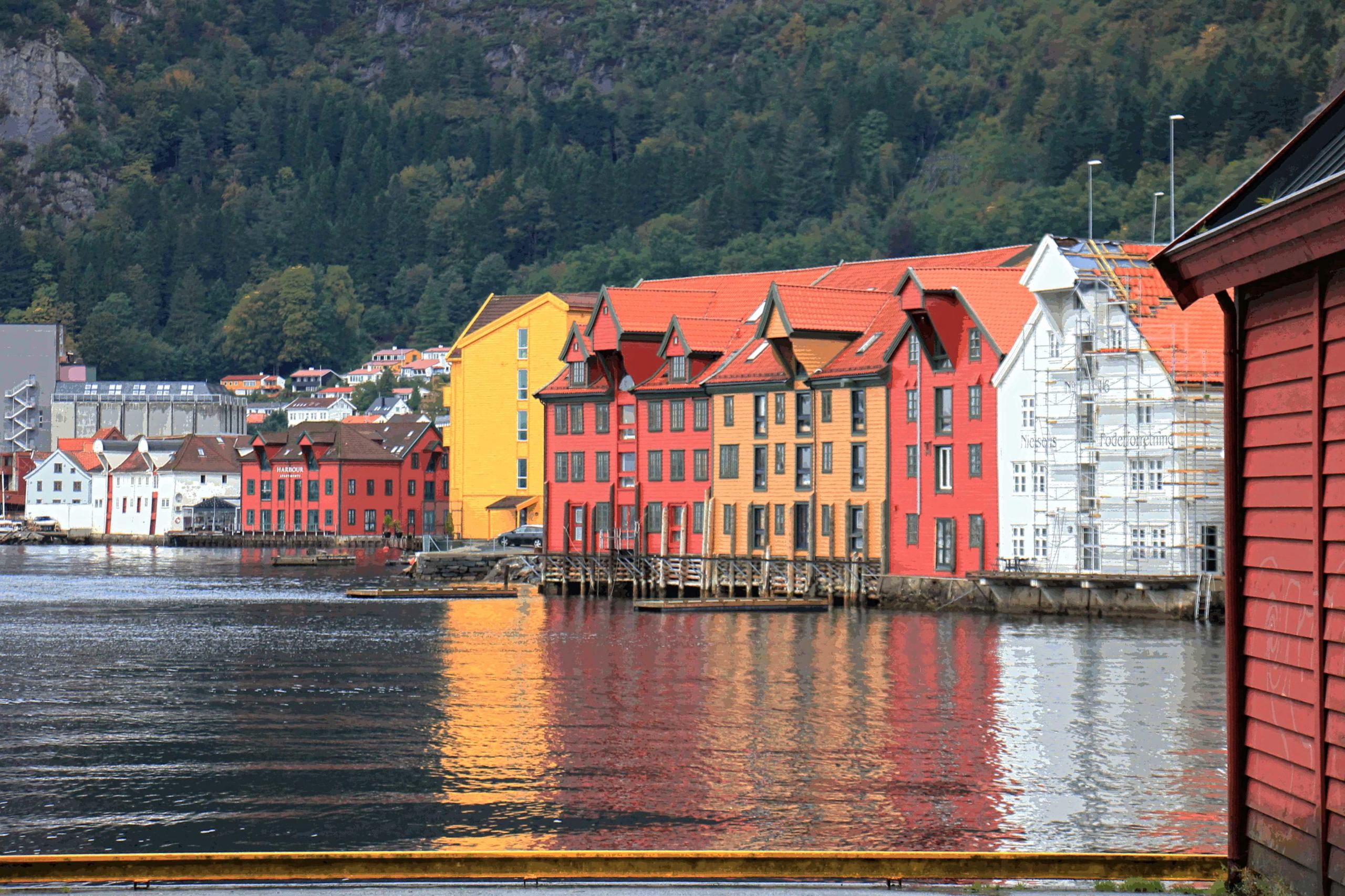Une ville toute en couleur : Bergen (Norvége) Img_0211