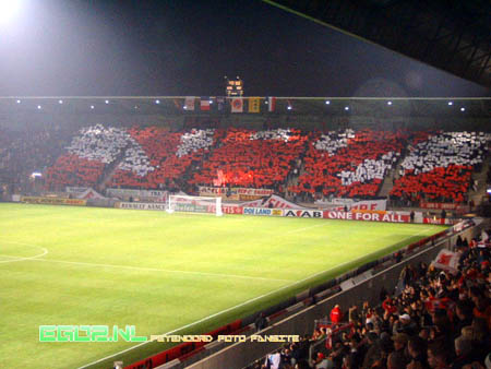 Tifos en UEFA et en Ligue des Champions Nanfey10