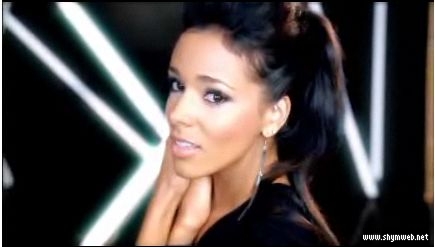 CAPS du clip "SI TU SAVAIS" 2610