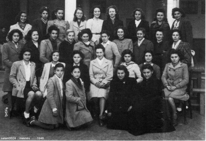Le Lycée Poeymirau - Page 14 1946-411
