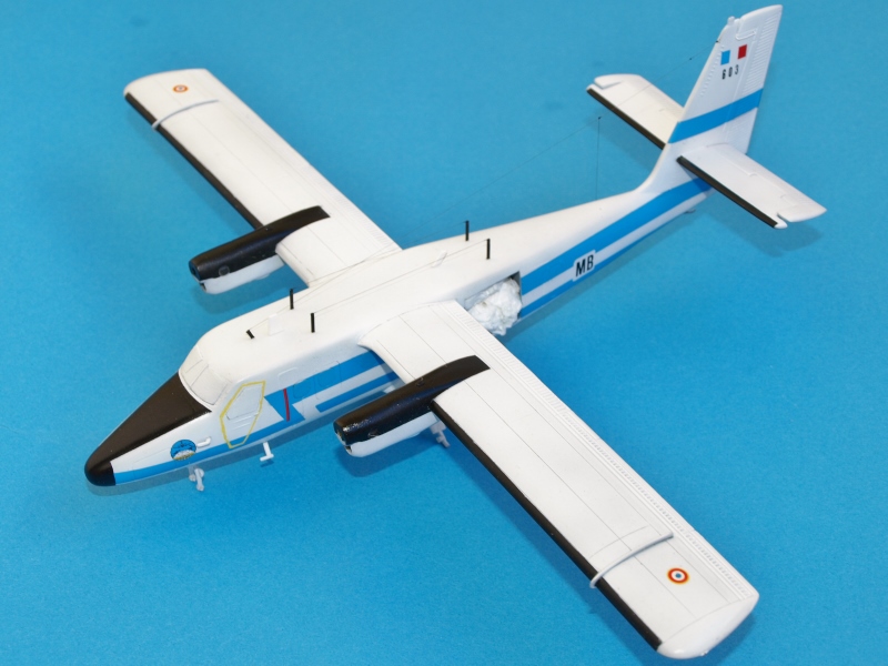 [Matchbox]DHC-6 Twin Otter 1/72. Finex le 12/09/13 (page 4). - Page 2 P1011235