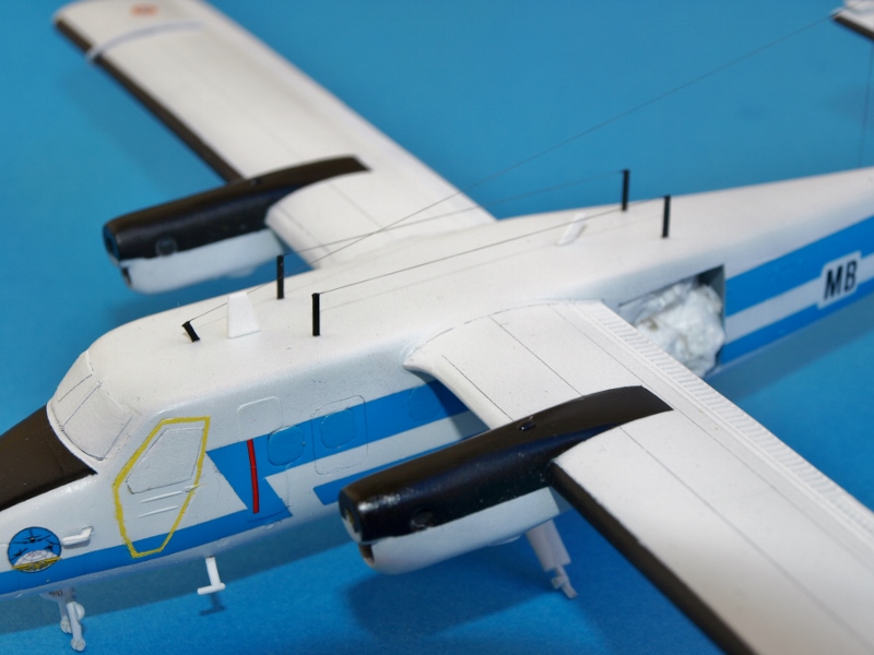 [Matchbox]DHC-6 Twin Otter 1/72. Finex le 12/09/13 (page 4). - Page 2 P1011236