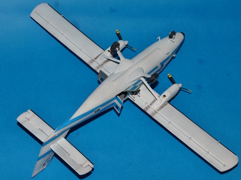 [Matchbox]DHC-6 Twin Otter 1/72. Finex le 12/09/13 (page 4). - Page 2 P1011326