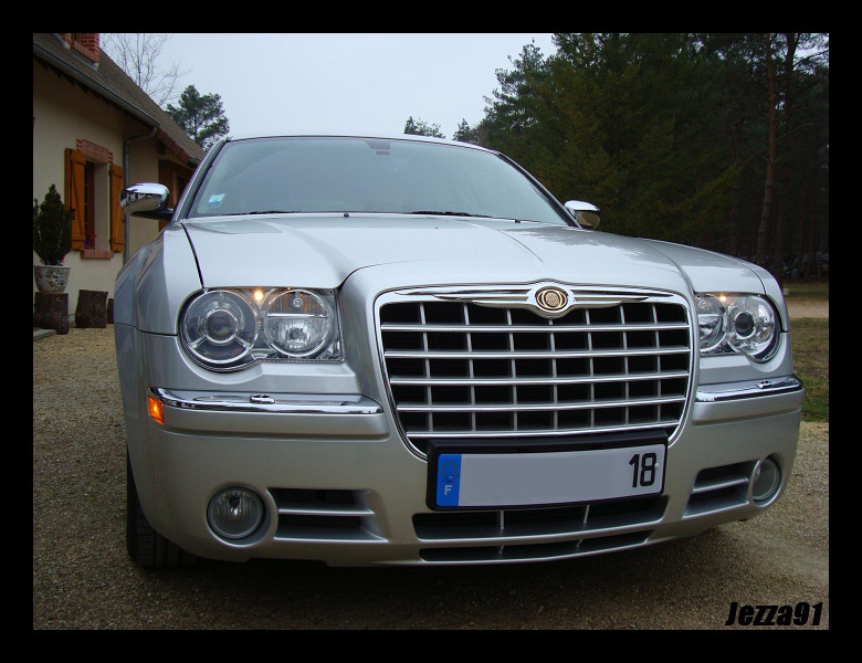 [Présentation] Chrysler 300C Touring/CRD/Bright Silver - Page 2 Dsc05114