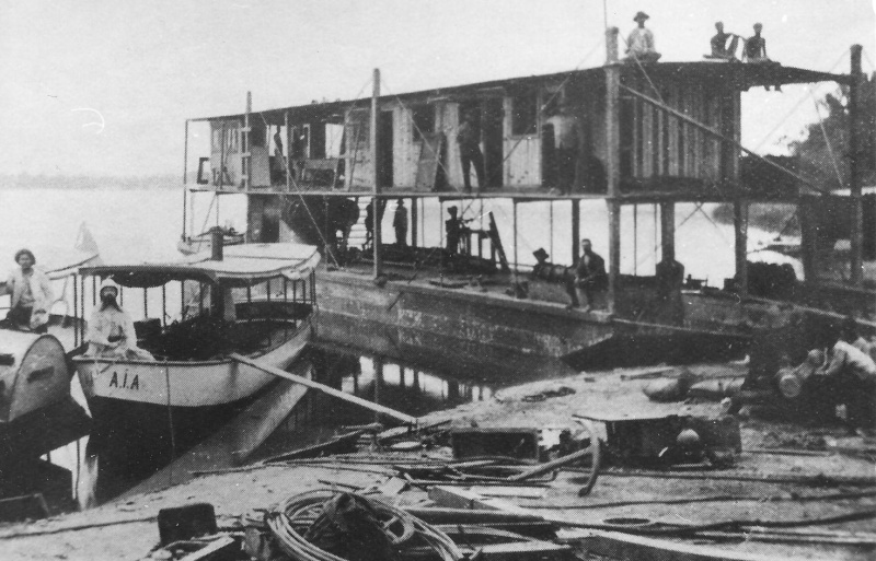 BATEAUX DANS L'EX-CONGO BELGE Roi_de10