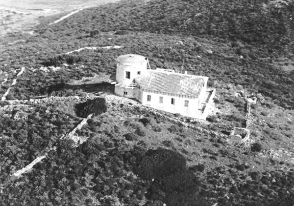 SÉMAPHORE - ILE-ROUSSE (CORSE DU SUD) Iles_r12