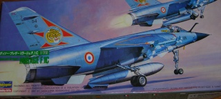 [ITALERI] 1/72 - Sepecat Jaguar avec réacteur   - Page 7 Dscn2110