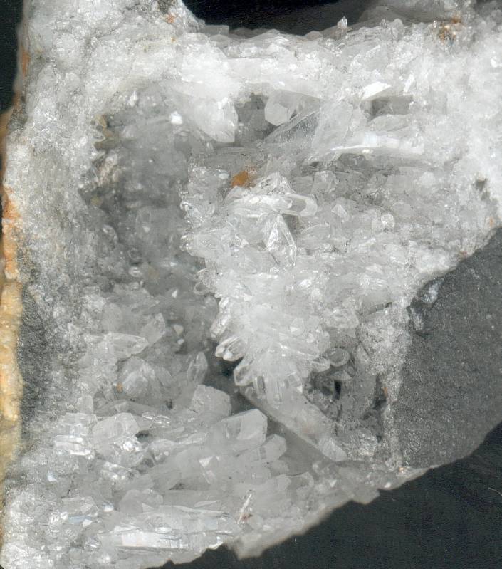 Minéraux des mines de charbon Quartz12