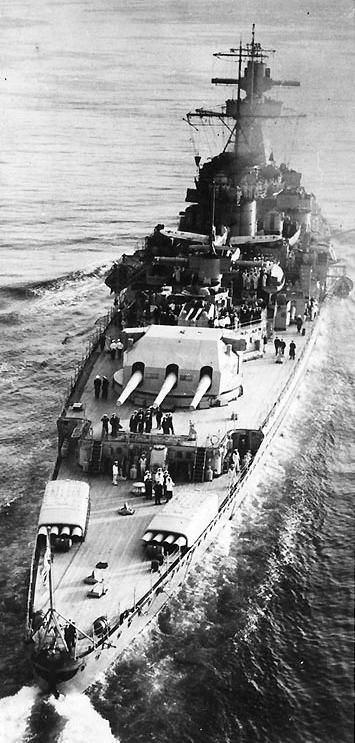 Admiral Graf Spee Academy 1/350 + PE Eduard + canons Master Model D69c6610