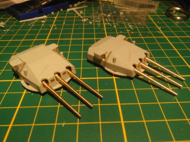Admiral Graf Spee Academy 1/350 + PE Eduard + canons Master Model Img_2027
