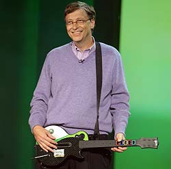 Bill Gates playing guitar hero Gatesc10