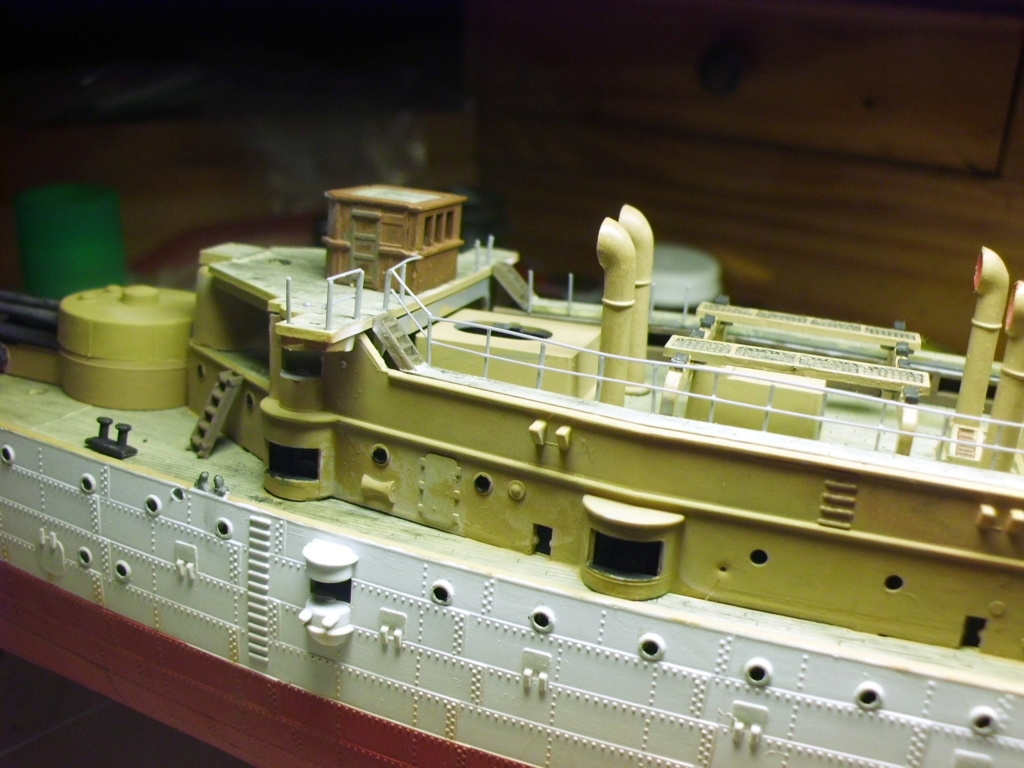 Croiseur USS Olympia Revell 1/232 - Page 2 4210
