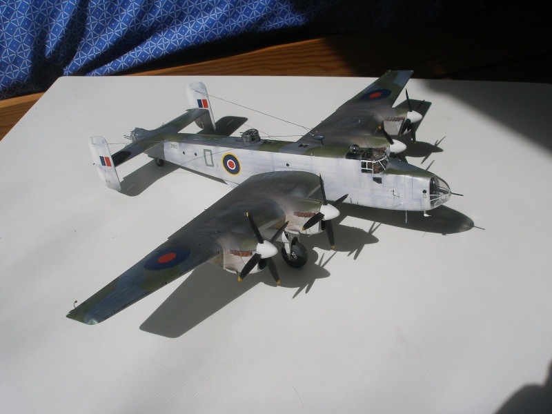 Handley-Page Halifax Revell 1/72ème. - Page 7 P4160010