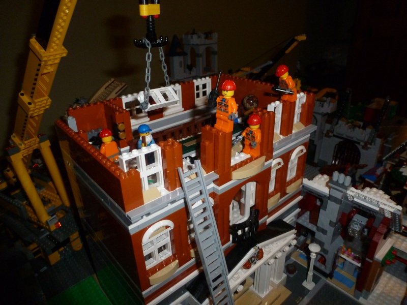 LEGO - La ville depuis ses débuts, son évolution, etc - Page 10 P1010322
