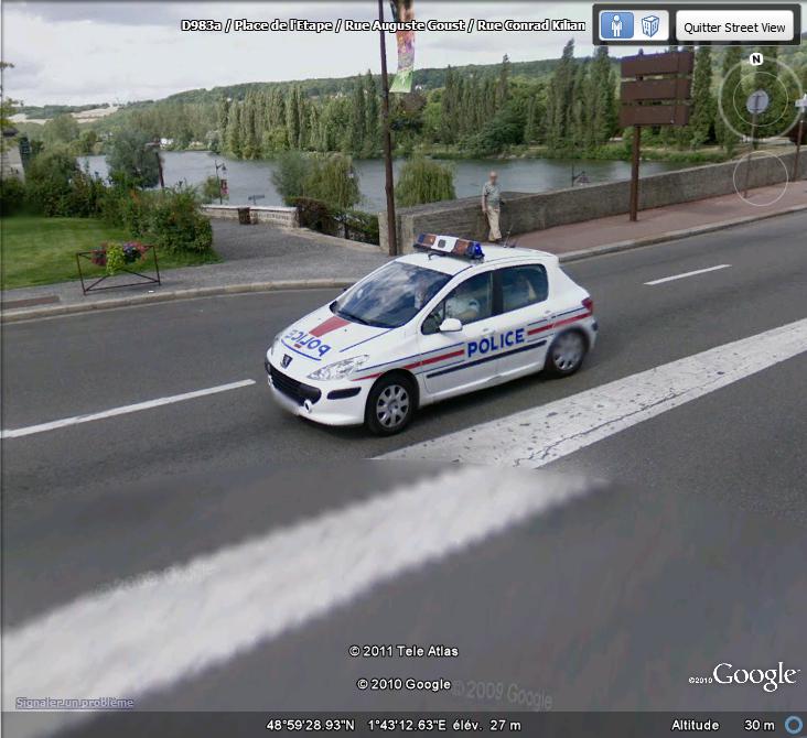 STREET VIEW : véhicules de police du monde - Page 6 Police10