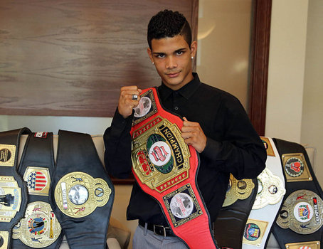 Hijo de conocido boxeador cubano debutará como profesional 545-oe10