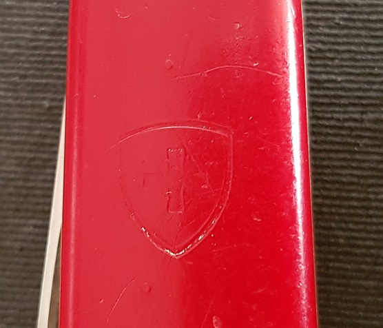 VICTORINOX - Page 2 20190516