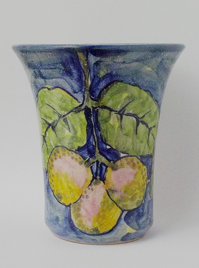 Unknown Pottery Vase - Alan or Adrian Brough? Alison Borthwick?  Imgp0810