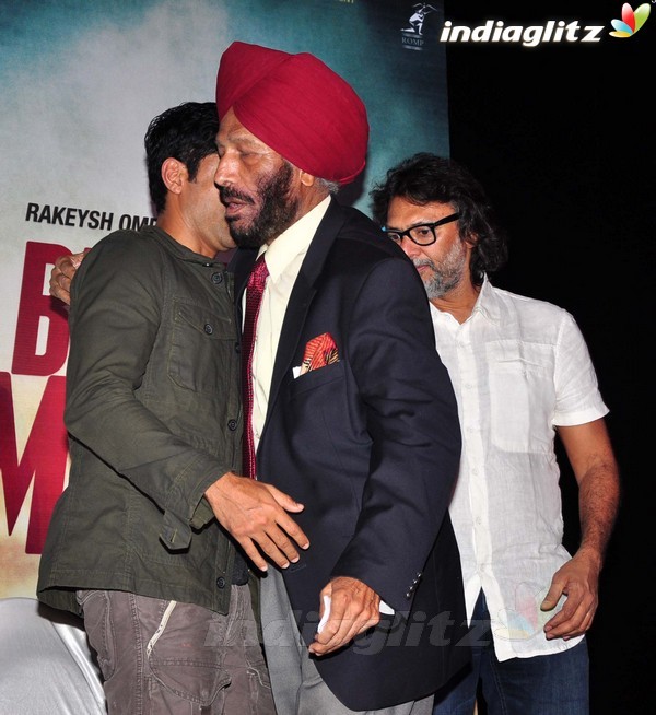 Launches 'Bhaag Milkha Bhaag' Trailer - Страница 2 Bmb20514
