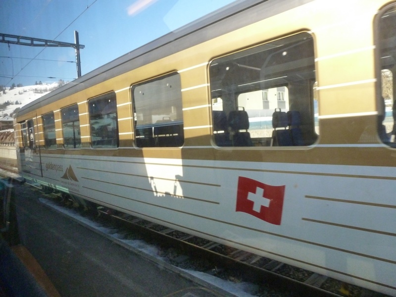 Golden Pass , Bernina et Glacier Express au printemps 2013 1-gold12