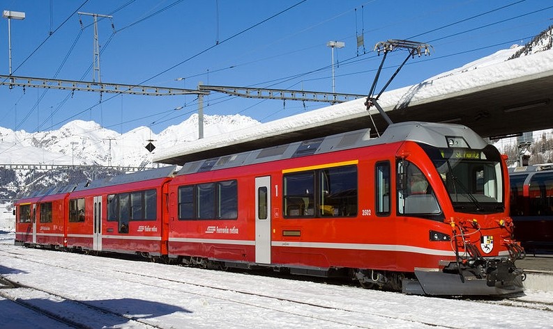 Golden Pass , Bernina et Glacier Express au printemps 2013 Allagr12