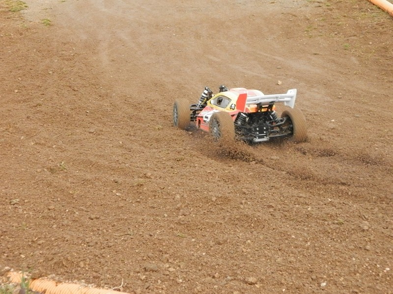 Course de ligue 8 TT 1/5 + Brushless à l'AMCH63 le 24 Mars - Page 7 P3240062